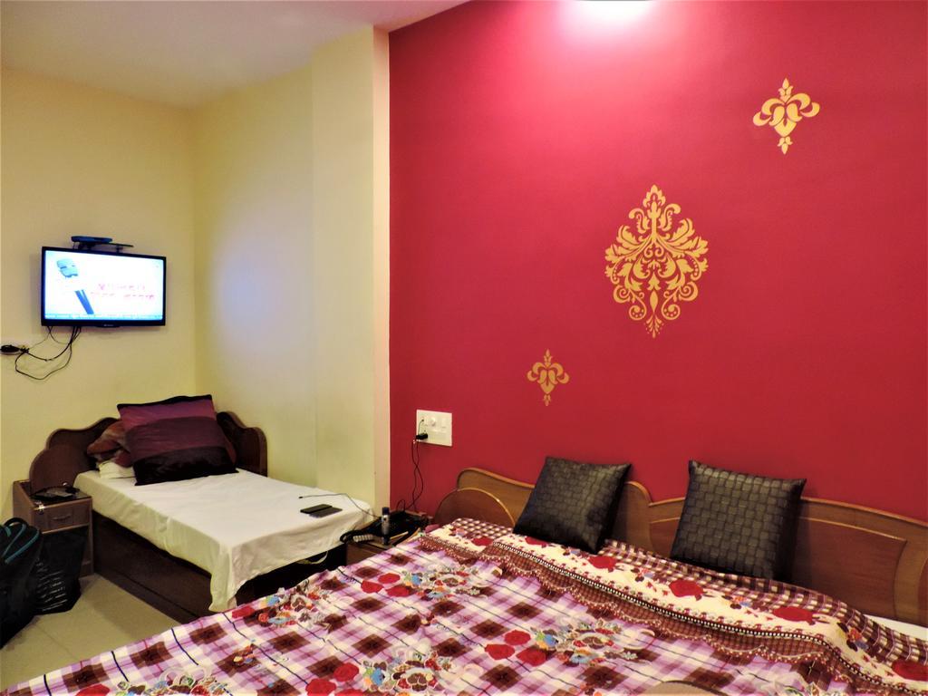 Hotel Sunshine Haridwār Екстериор снимка