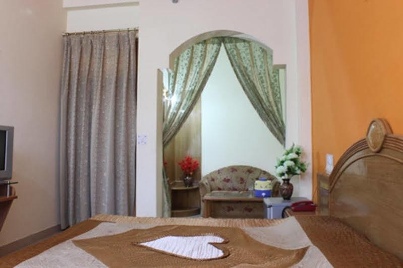 Hotel Sunshine Haridwār Екстериор снимка