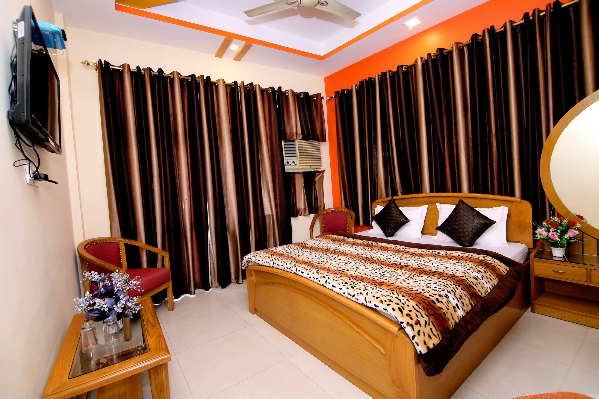 Hotel Sunshine Haridwār Екстериор снимка